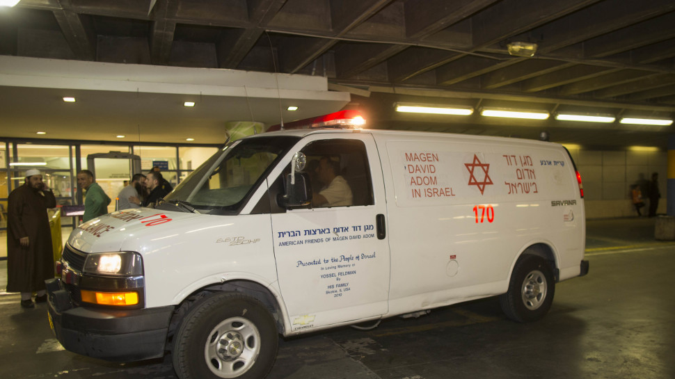 אמבולנס (צילום: יונתן זינדל, פלאש 90)