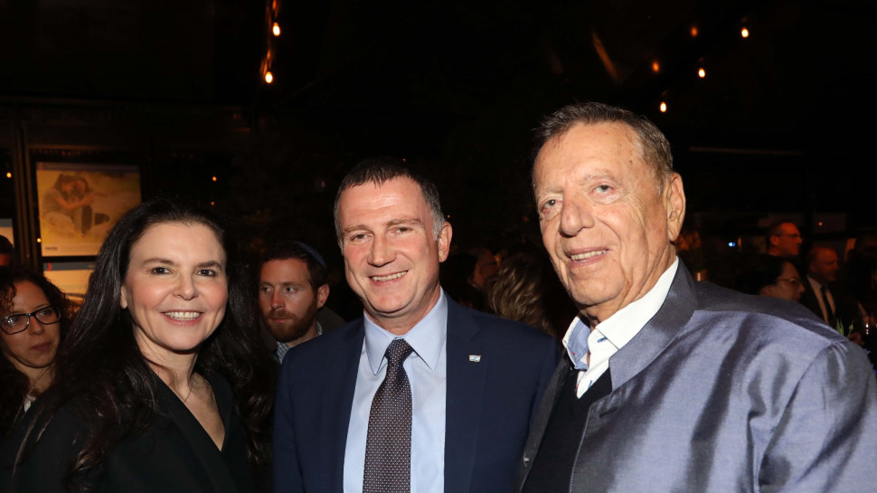 מיכאל שטראוס, יולי אדלשטיין ועופרה שטראוס (צילום: סיון פרג')