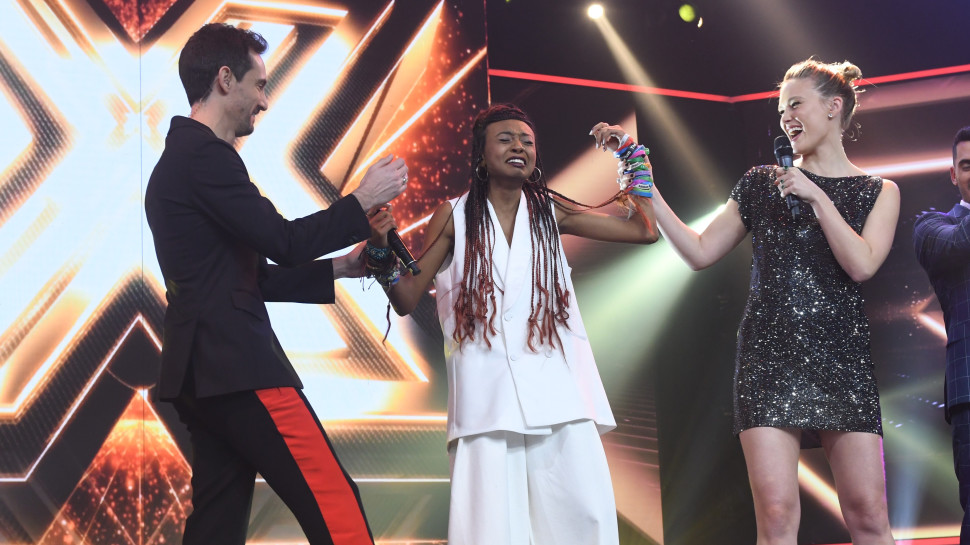 עדן אלנה בגמר אקס פקטור (צילום: אבשלום ששוני)