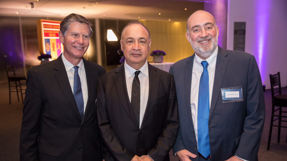  רון פרושאור, לן בלווטניק ופיטר ת׳ורן- (צילום: ערן בארי)