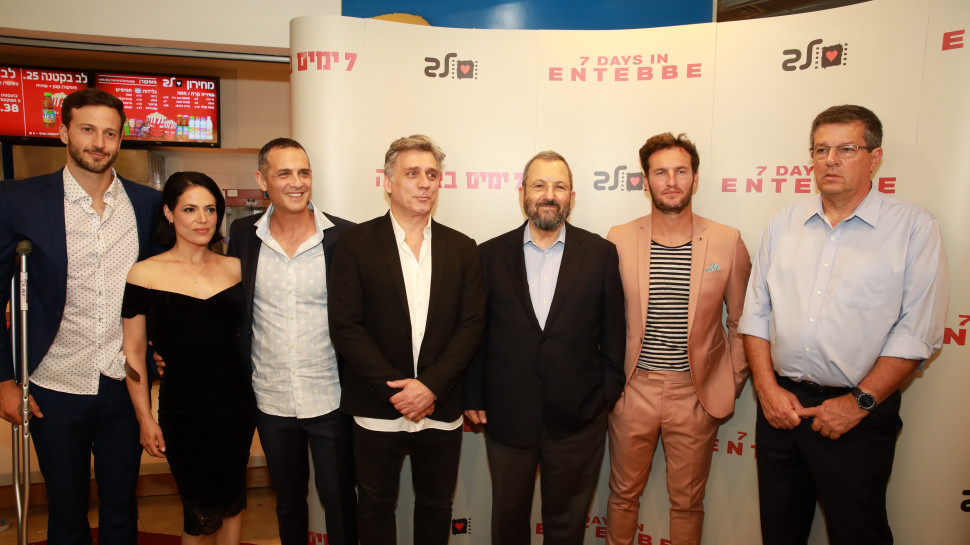 יובל רבין, אנחל בונני, אהוד ברק, ליאור אשכנזי, נתי רביץ, מייקל לואיס (צילום: איציק בירן)