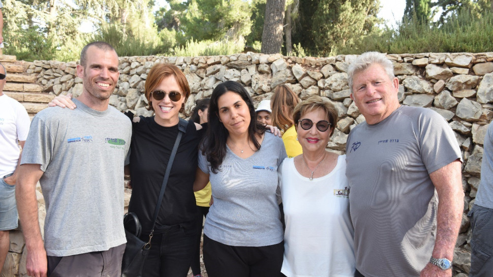 יורם יאיר(ייה), רעיה שטראוס,  ענבר הרוש גיטי, רקפת רוסק עמינח ואמיר סטרוגו  (צילום: כפיר סיון)