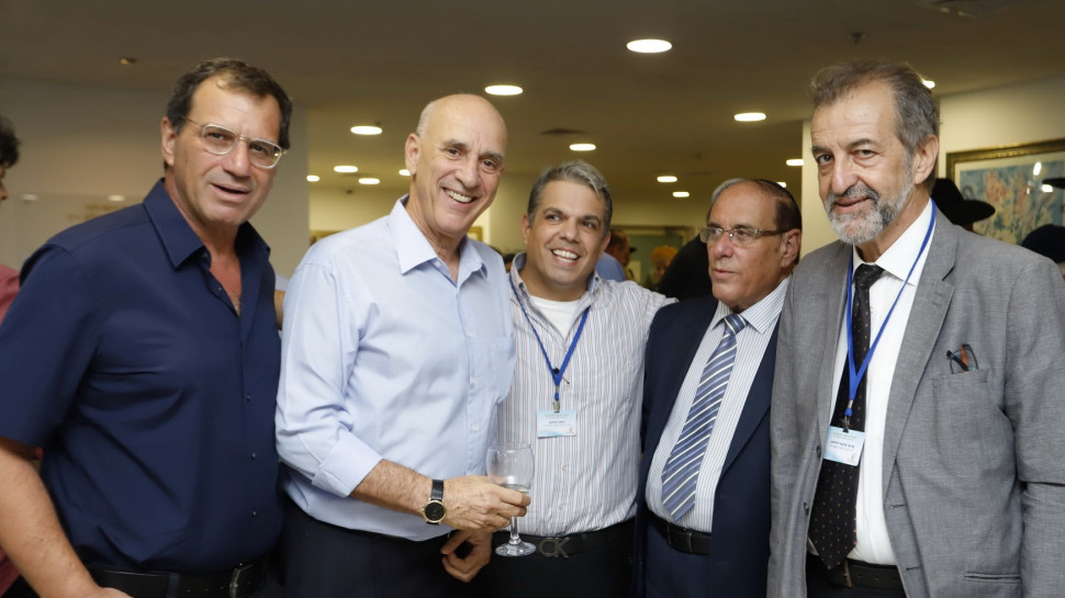 מיכאל דוידסון, אמוץ אליאש, ניתאי אליאש, שלמה נוי ומנשה זילכה (צילום: יוני שור)