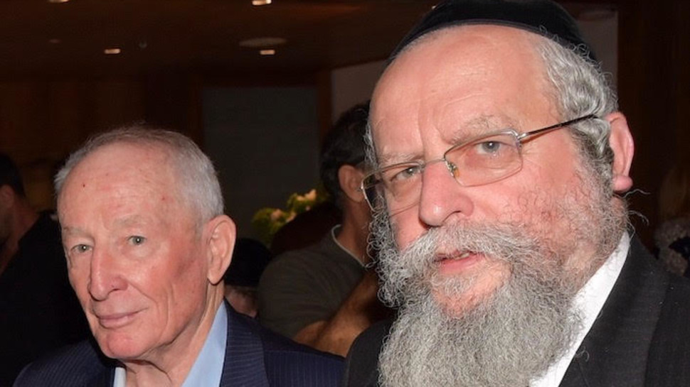 הרב פירר ויהודה וינשטיין (צילום: אביב חופי)