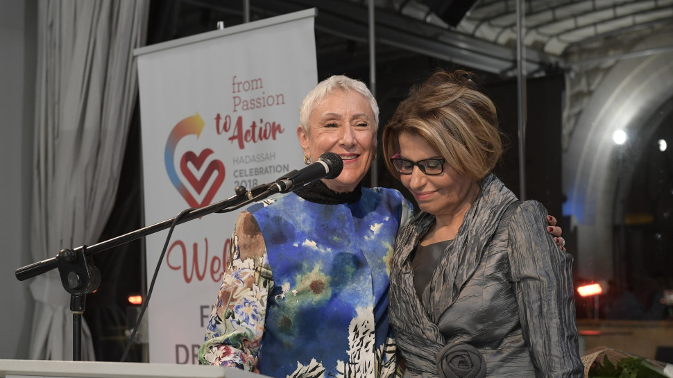 דליה איציק ומרסי נתן (צילום: ברונו שרביט)