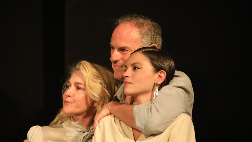 ג'וי ריגר, אבי נשר, מיה דגן (צילום: רפי דלויה)