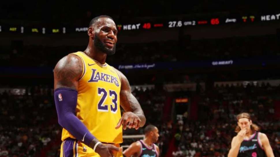 לברון ג'יימס מול מיאמי (צילום: AFP)