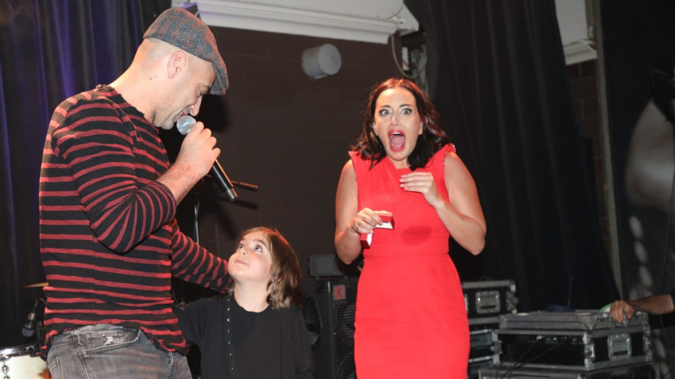 מאיה בוסקילה מקבלת הצעת נישואין (צילום: רפי דלויה)