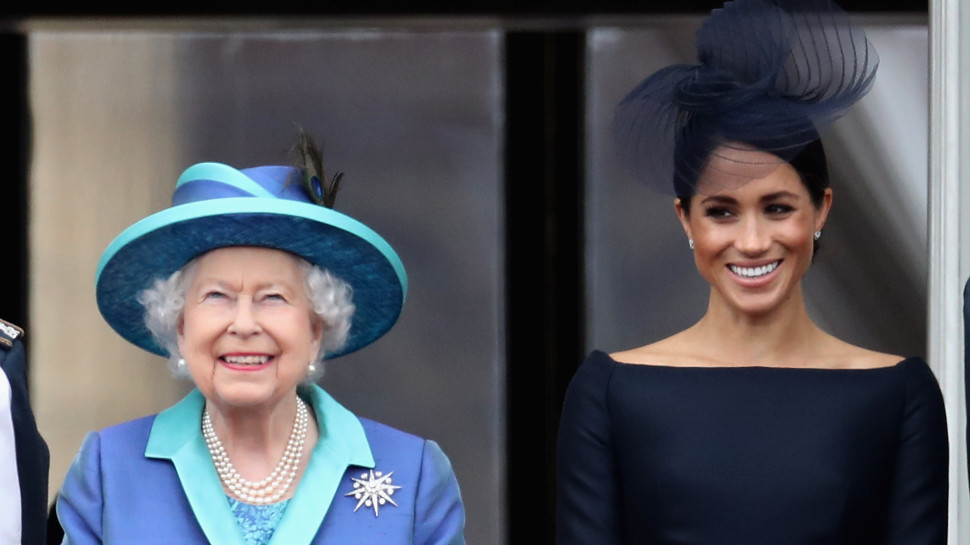 מלכת אנגליה עם מייגן מרקל (צילום: Getty images)