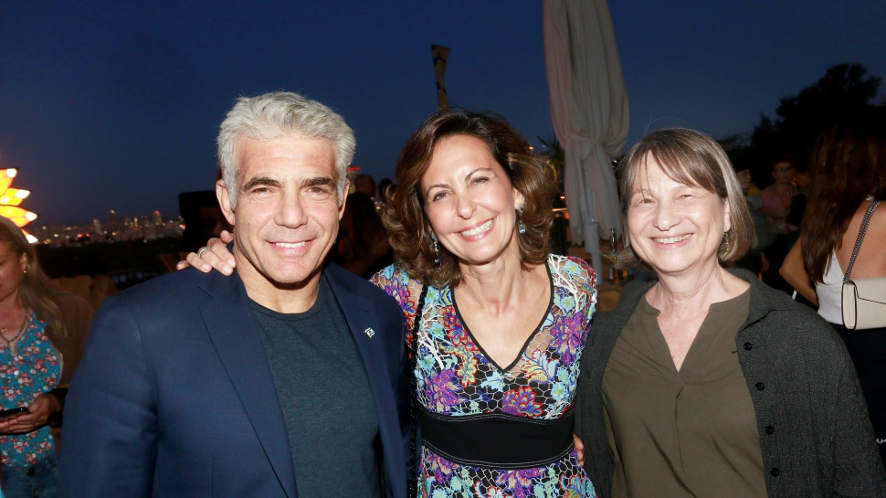 תמר דיין, גילה לימון, ויאיר לפיד (צילום: נועם וינר)