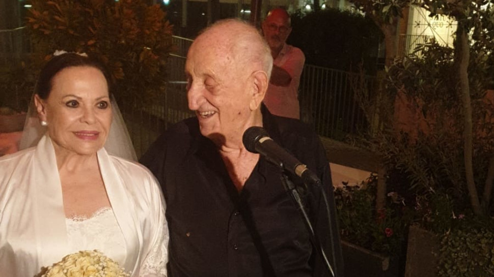 גילה אלמגור, יעקב אגמון (צילום: פרטי)