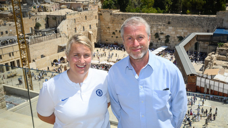 רומן אברמוביץ' ואמה הייס (צילום: שחר עזרן)