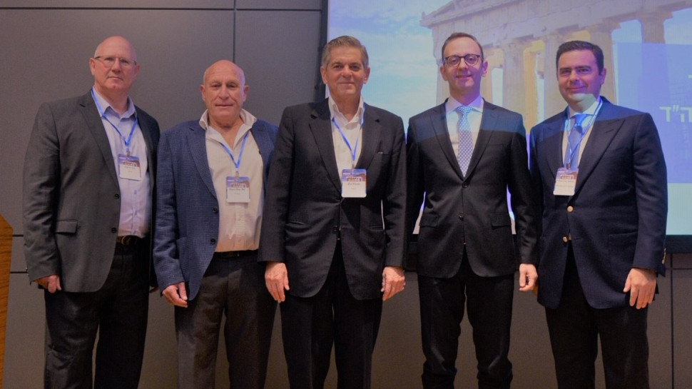 פטרוס מכאס, גריגוריס דימיטריאדיס, צבי פירון, רוני בר ניר, צחי נרקיס (צילום: ליאת מנדל)