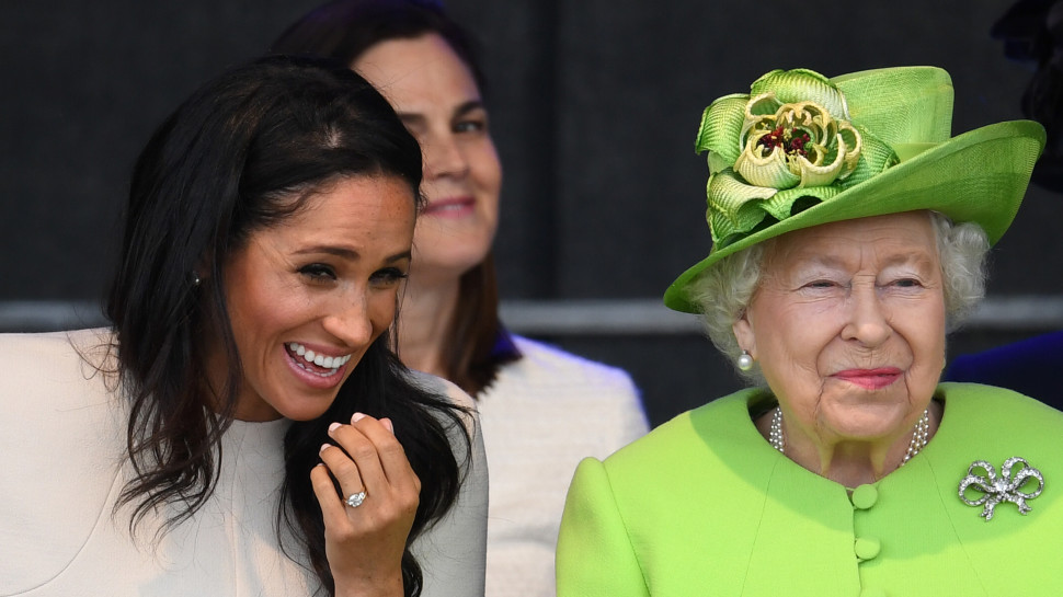 המלכה אליזבת, מייגן מרקל (צילום:  Jeff J Mitchell \ Getty Images)