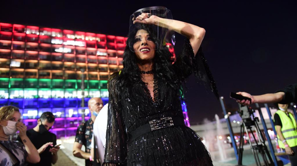 דנה אינטרנשיונל במחאת הקהילה הגאה (צילום: אבשלום ששוני)