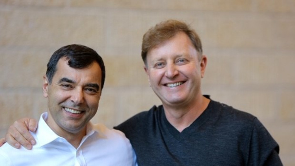 זיו אבירם ואמנון שעשוע (צילום: באדיבות אורקם)