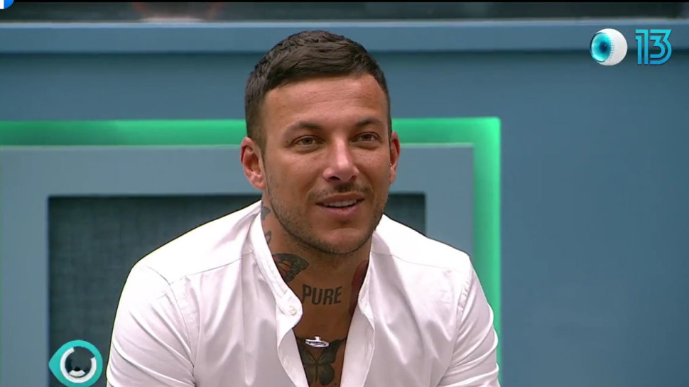 מופע מושקע ויוצא דופן שמוקדש לשני אנשים בלבד (צילום: צילום מסך רשת 13)