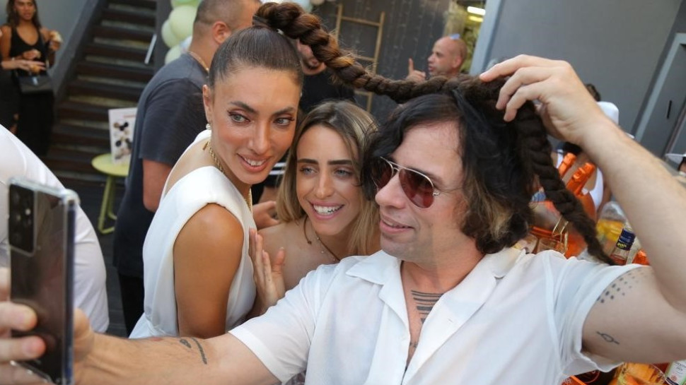 סקאזי, בר פרץ, אירה דולפין (צילום: דור בורכוב)