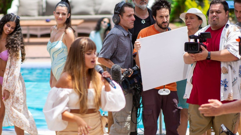 נועה קירל (צילום: עופר נעים)