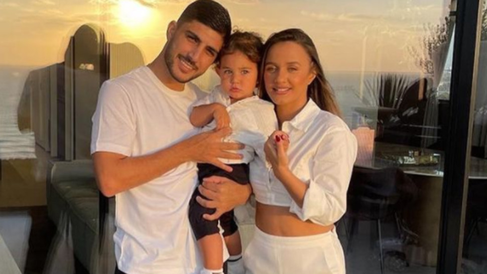 עדן בן זקן, שוקי ביטון ובנם מישל (צילום: צילום מסך אינסטגרם)