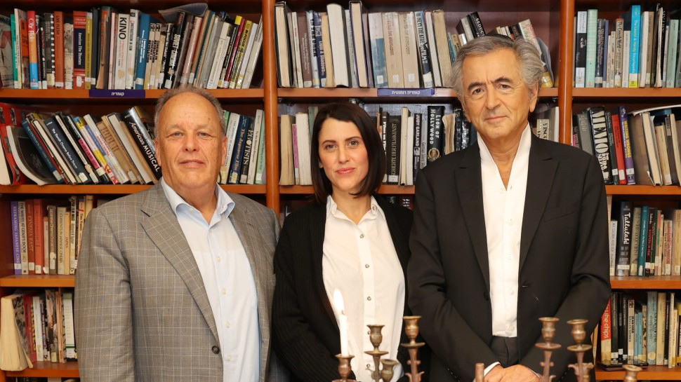 ברנאר-אנרי לוי, נועה רגב ונאנו קלייטרפ (צילום: רפי דלויה)