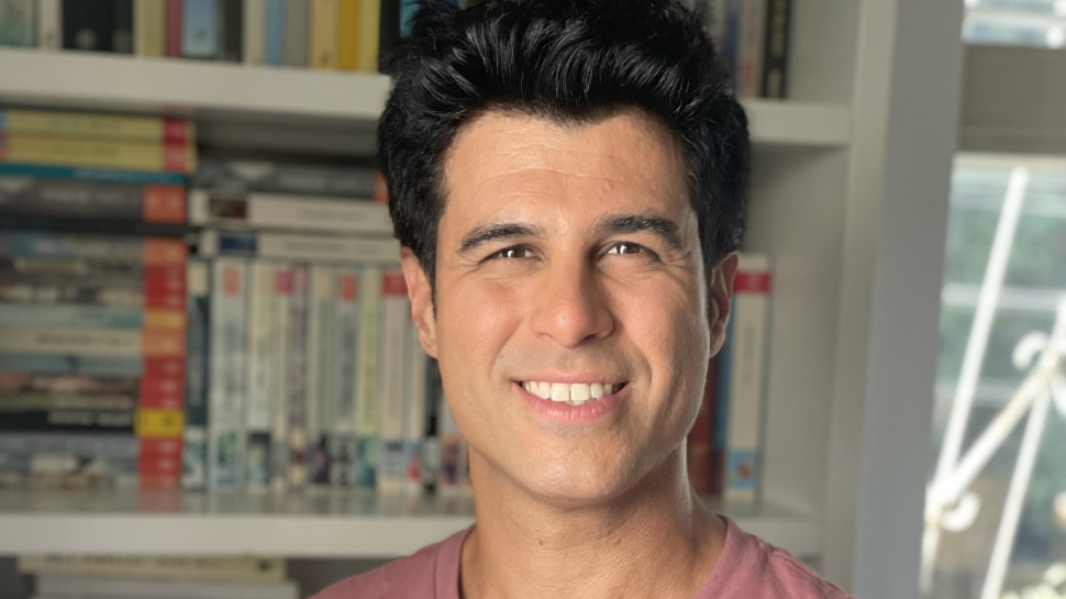 השחקן והמנחה טל מוסרי (צילום: נעם בן גוריון מוסרי)