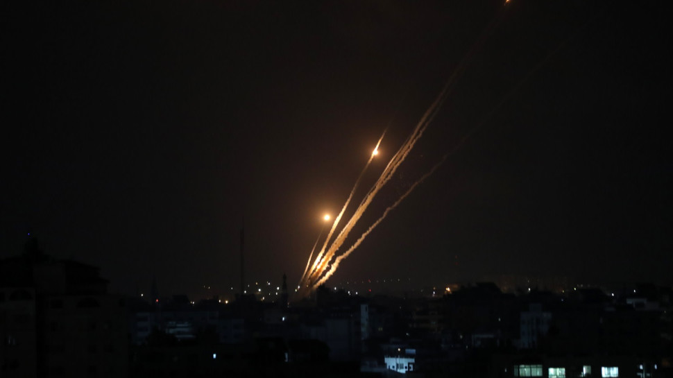 ירי רקטות מרצועת עזה במהלך מבצע "עלות השחר" (צילום: מג'די פתחי/TPS)