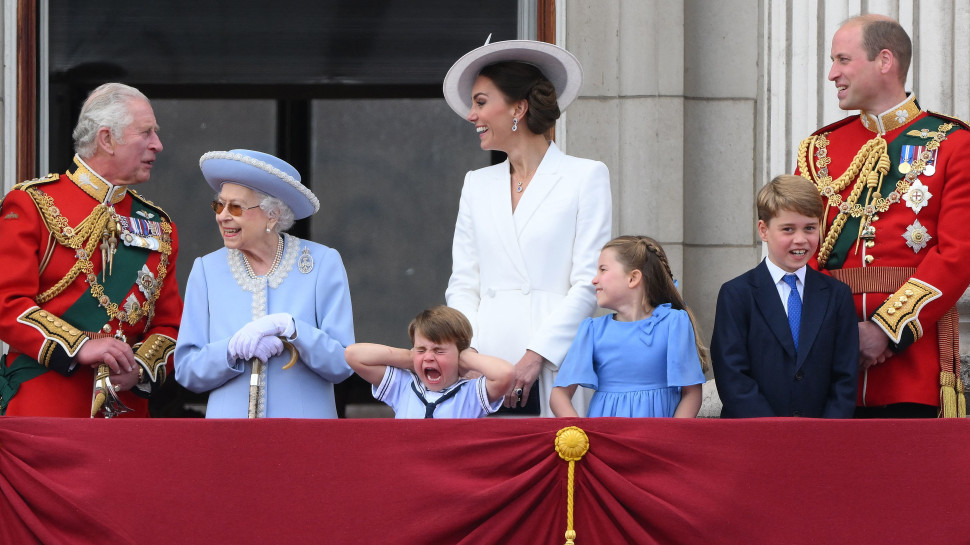 משפחת המלוכה (צילום: DANIEL LEAL/AFP via Getty Images)