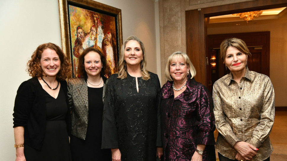 דליה איציק, רודה סמולו, מיכל הרצוג, נעמי אדלר וסוזאן פת בנבנישתי (צילום: אבי חיון)