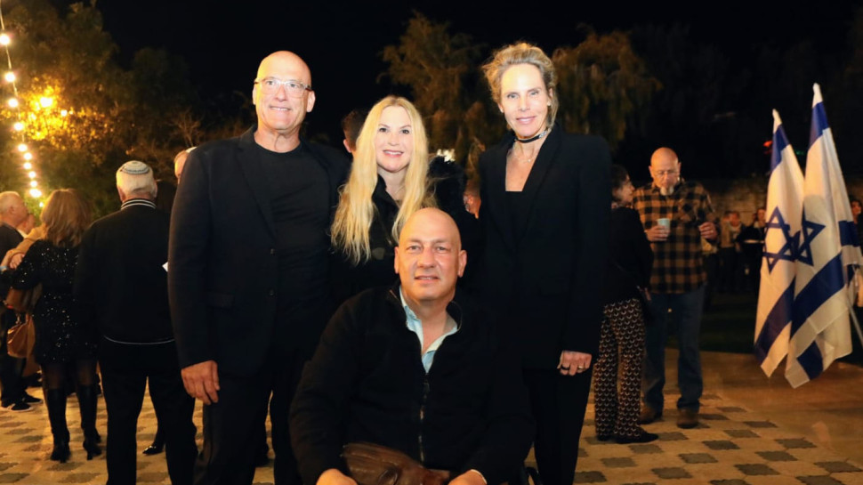 ציפי שטראוס, שירי ועידן קליימן ועדי שטראוס (צילום: שלומי יוסף)