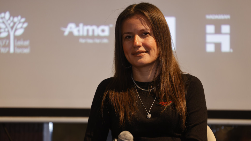 אינה ברוורמן (צילום: מרק ישראל סלם)