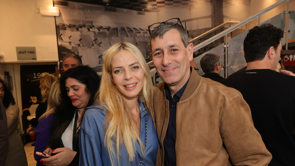 יואב לימור ובת הזוג (צילום: רפי דלויה)