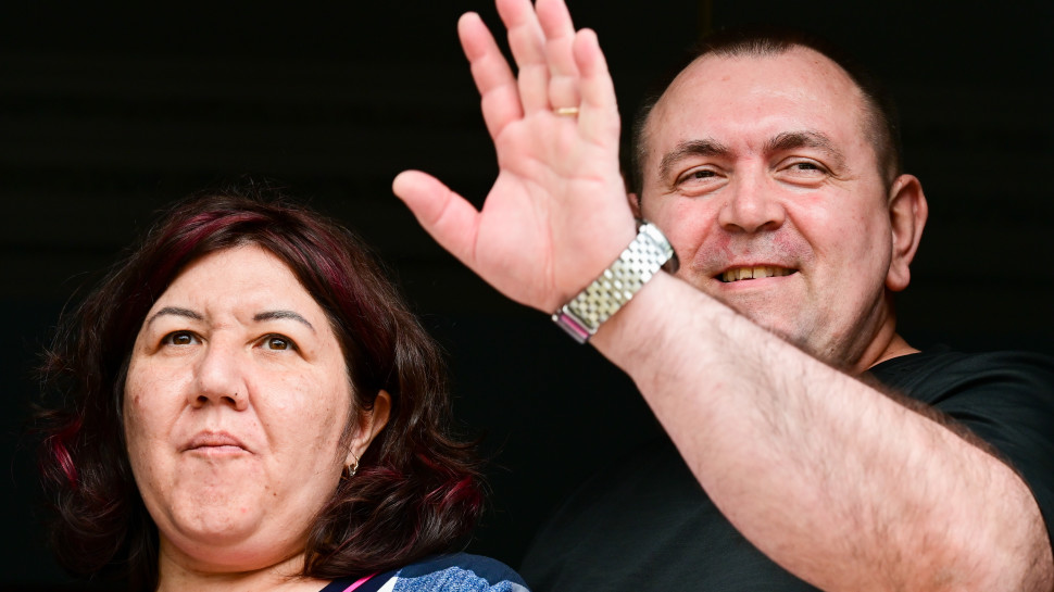 רומן זדורוב חוזר לביתו בקצרין (צילום: מיכאל גלעדי, פלאש 90)