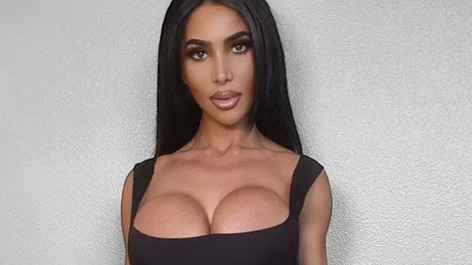 כרסיטינה אשטן גורקאני, הכפילה של קים קרדשיאן (צילום: צילום מסך אינסטגרם)