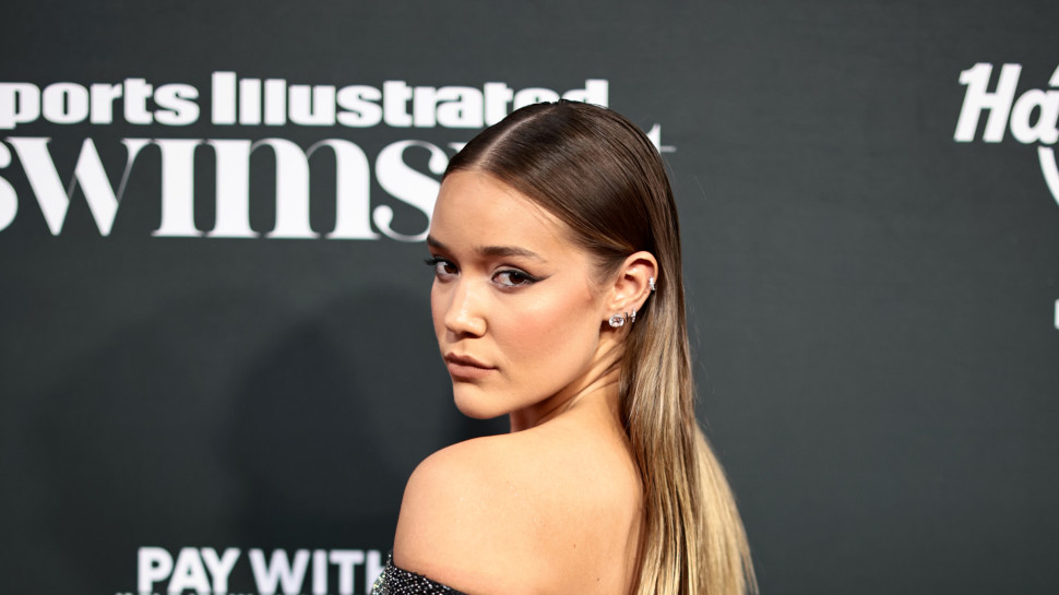 כוכבת הטיקטוק אוליביה פונטון (צילום: Dimitrios Kambouris/Getty Images for Sports Illustrated Swimsuit)