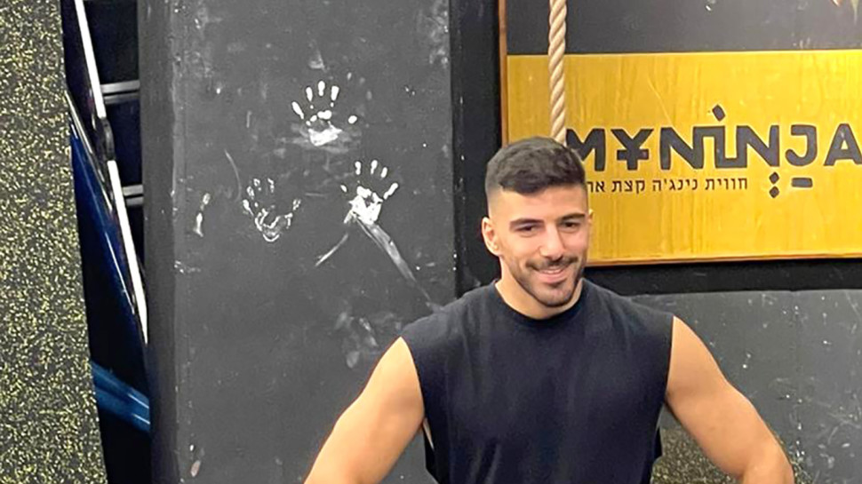 יוגב מלכה מאמן בקייטנת נינג'ה (צילום: פול סגל)