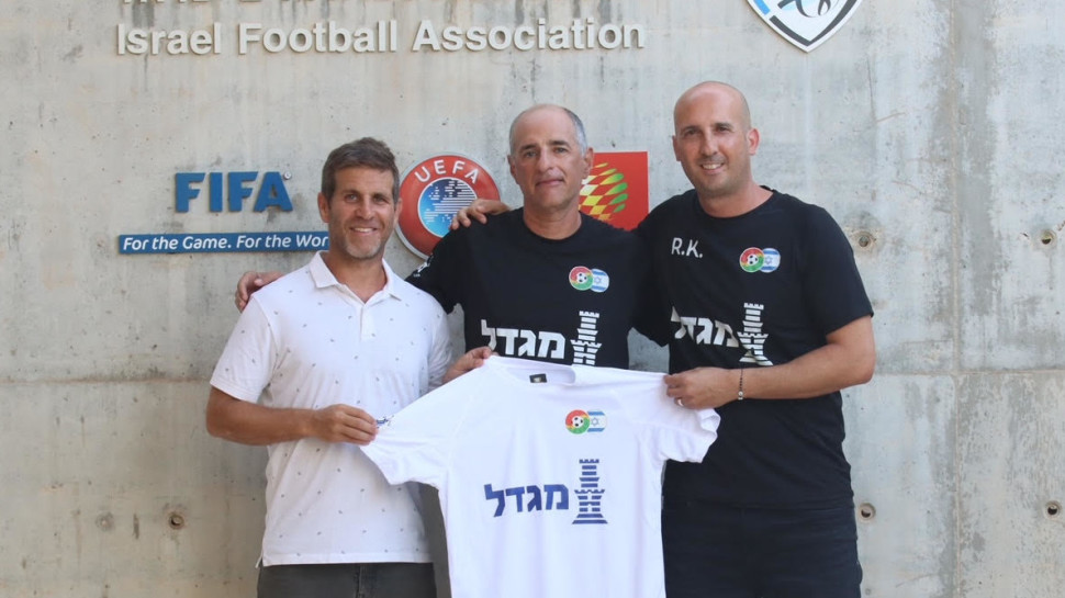 רמי קורן, יוסי בן ברוך ויאיר שר (צילום: גיא וינרמן, מדינת הכדורגל)