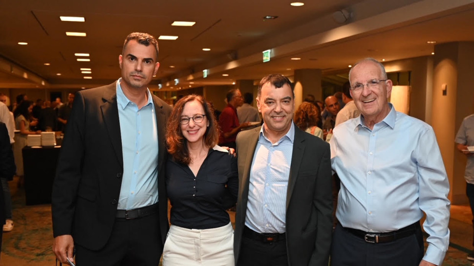 שמשון הראל, אמנון שעשוע, יעל גורן-וגמן ועמיר שאלתיאל  (צילום: אוהד הרכס ואיתי בלסון, מכון ויצמן למדע)