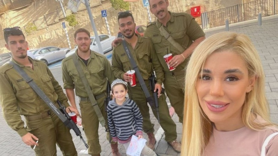 סתיו קצין תומכת בצה"ל (צילום: מתוך אינסטגרם)