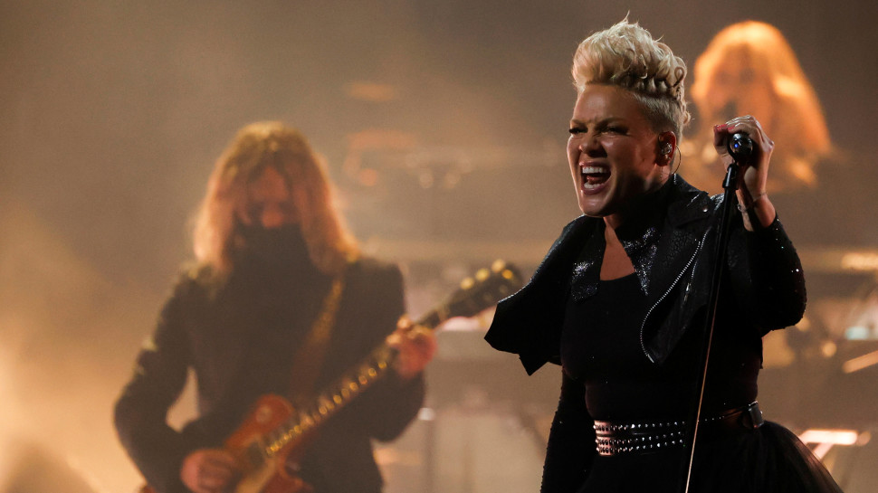 הזמרת פינק (צילום: רויטרס)