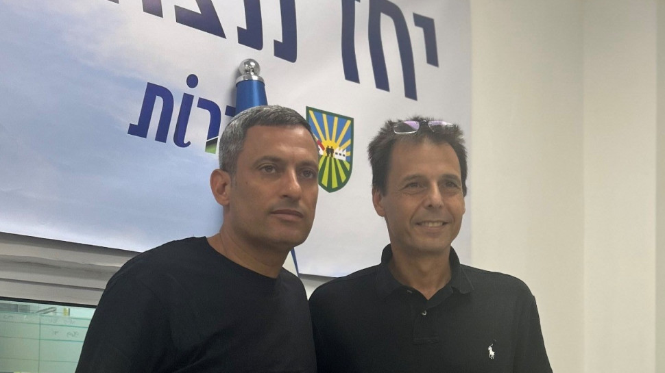 רונן אגסי ואלון דוידי (צילום: יח"צ מגדל)