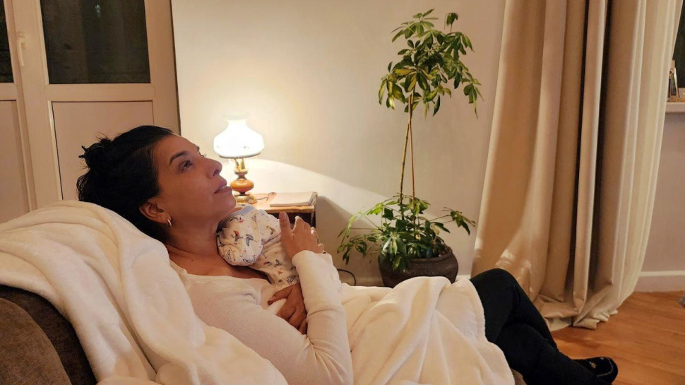 הזמרת דיקלה עם בתה (צילום: צילום מסך אינסטגרם)