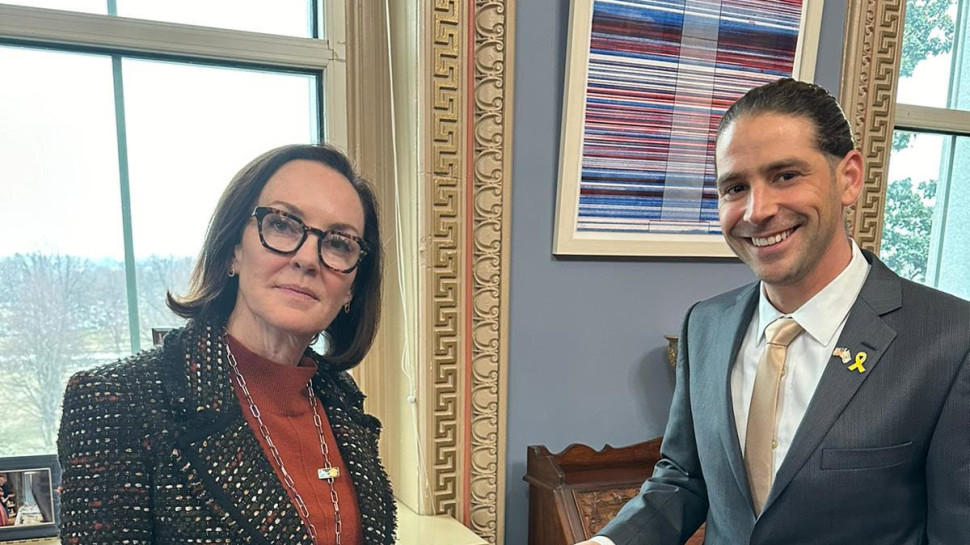 ירון וקסמן ולאריקה ניבל סונגר  (צילום: "הגל שלי")