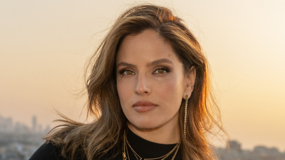 נועה תשבי (צילום: ג'וש ארונסון)