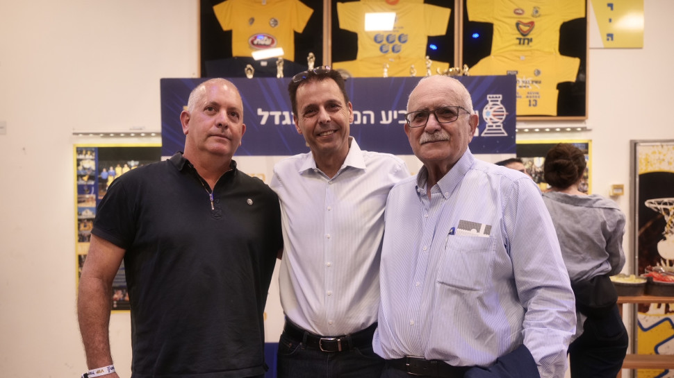 צביקה לבנת, רונן אגסי ואבי אורטל (צילום: עידו רימון)