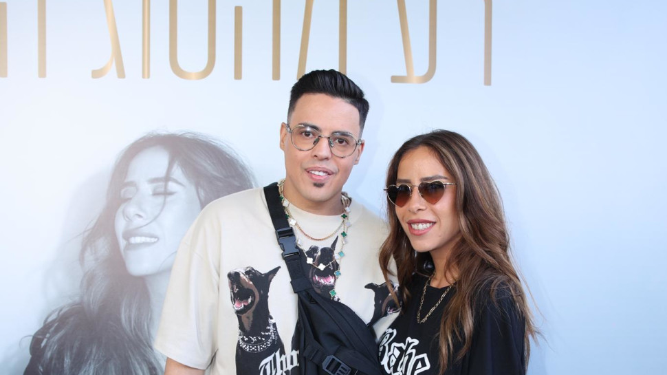 סטטיק ושרית פולק בהשקת הספר החדש שלה (צילום: אור גפן)