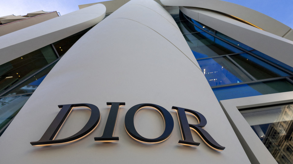 חברת אופנת העילית "דיור" (צילום: REUTERS/Denis Balibouse/File Photo)