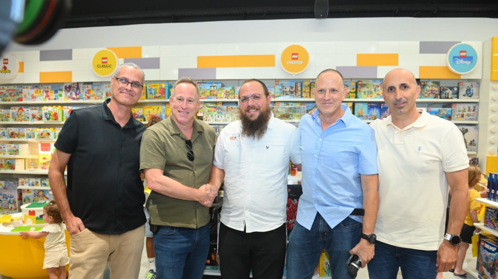 דותן שלום, יואב גאון, ישראל פישר, ערן תור, אלון בכר (צילום: מיקי אופק)