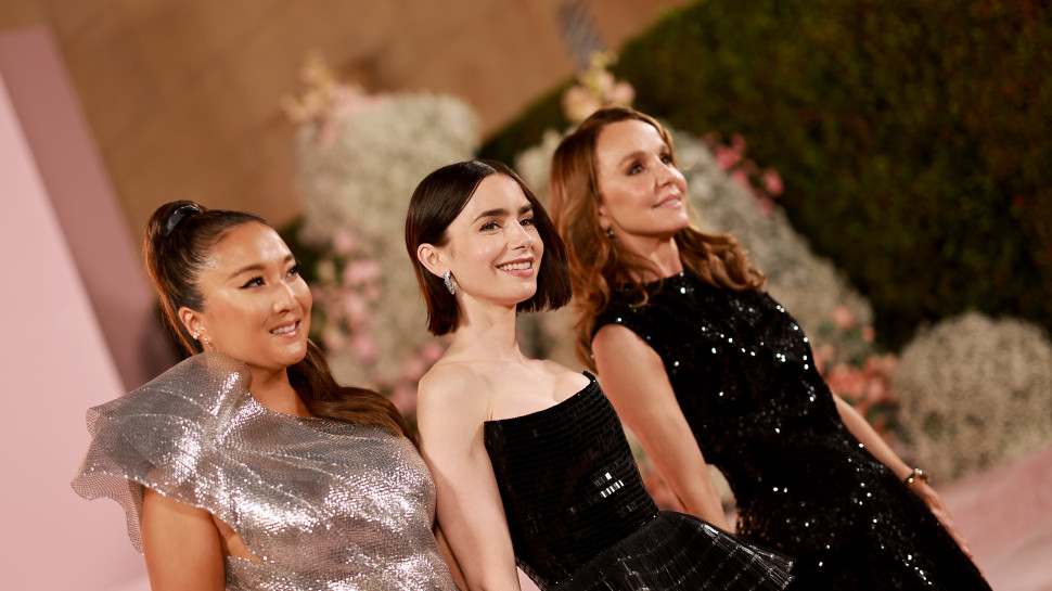 אשלי פארק, לילי קולינס ולירוי-בוליה (צילום:  Matt Winkelmeyer/Getty Images for Netflix)