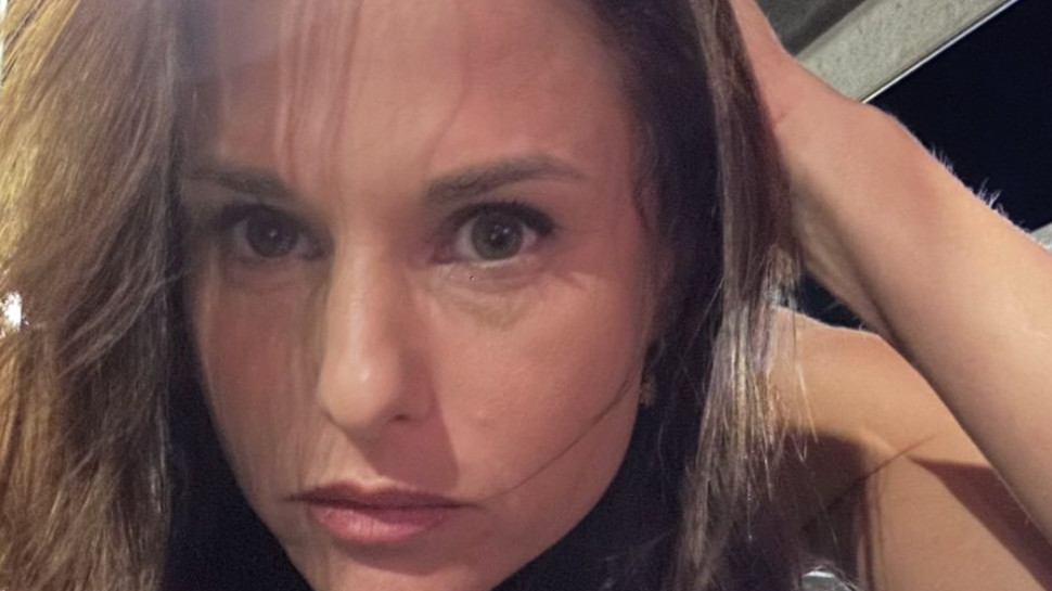 יעל אודם תחת מתקפת הטילים לצד הכביש (צילום: צילום מסך מתוך האינסטגרם)